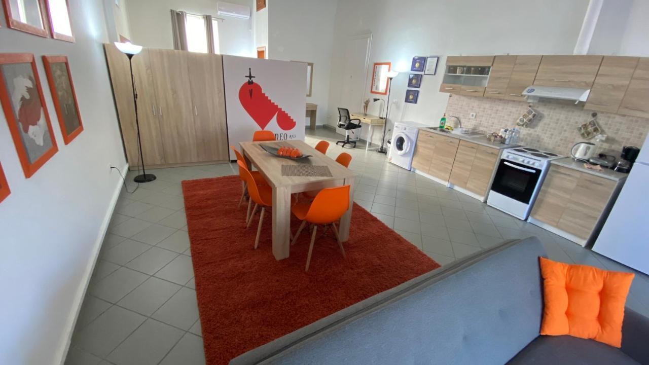 Patras Romeο House Apartment Ngoại thất bức ảnh